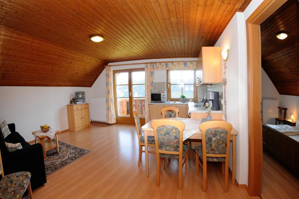 Haus Lukasser Grobming Zimmer foto